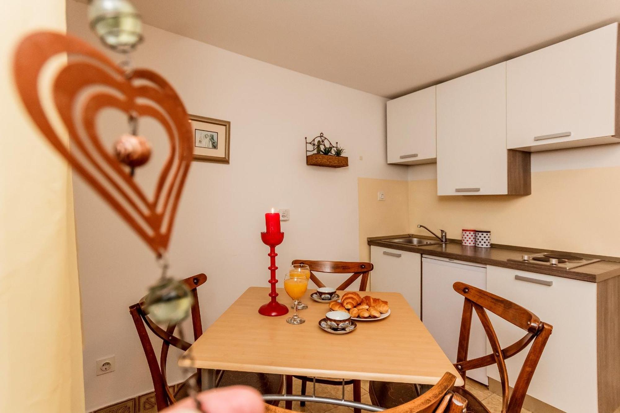 Apartment Dalmatian Cottage Split Dış mekan fotoğraf